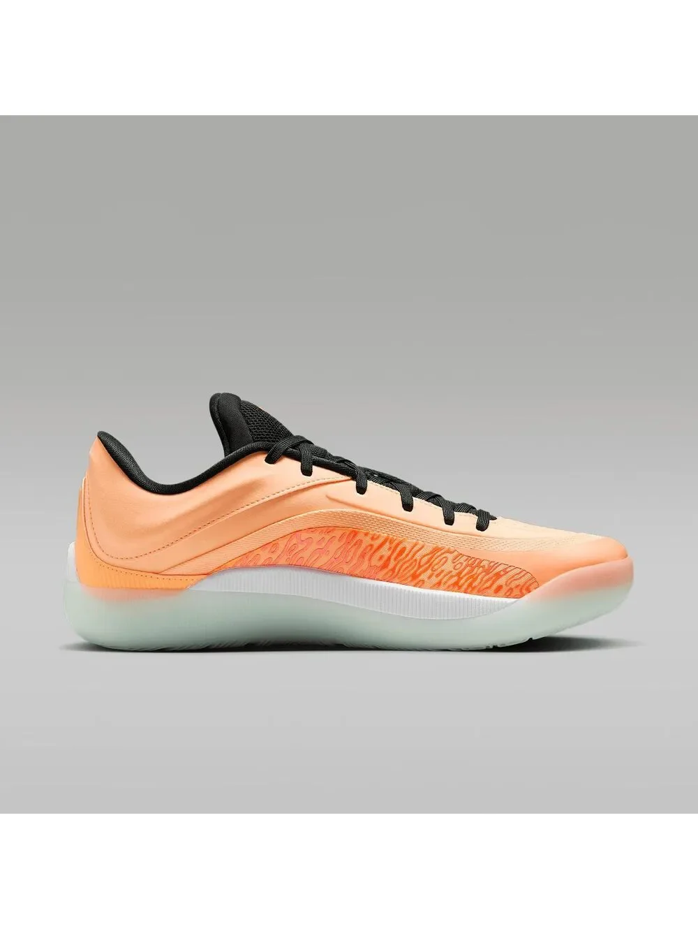 Zion 4 Basketball Shoes (FB1802-800, Peach Cream/Black/White/Total Orange) mens
